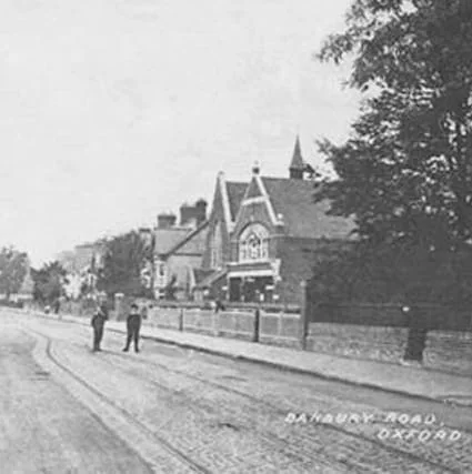 05 - 2023 - Gees Restaurant & Bar - Oxford - Low Res - History Vintage Banbury Road