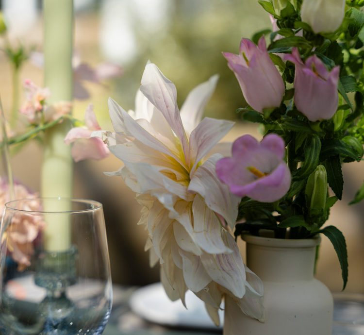 A7R09062 - 2023 - Gees Restaurant & Bar - Oxford - High Res - Wedding Details Flowers - Web Feature