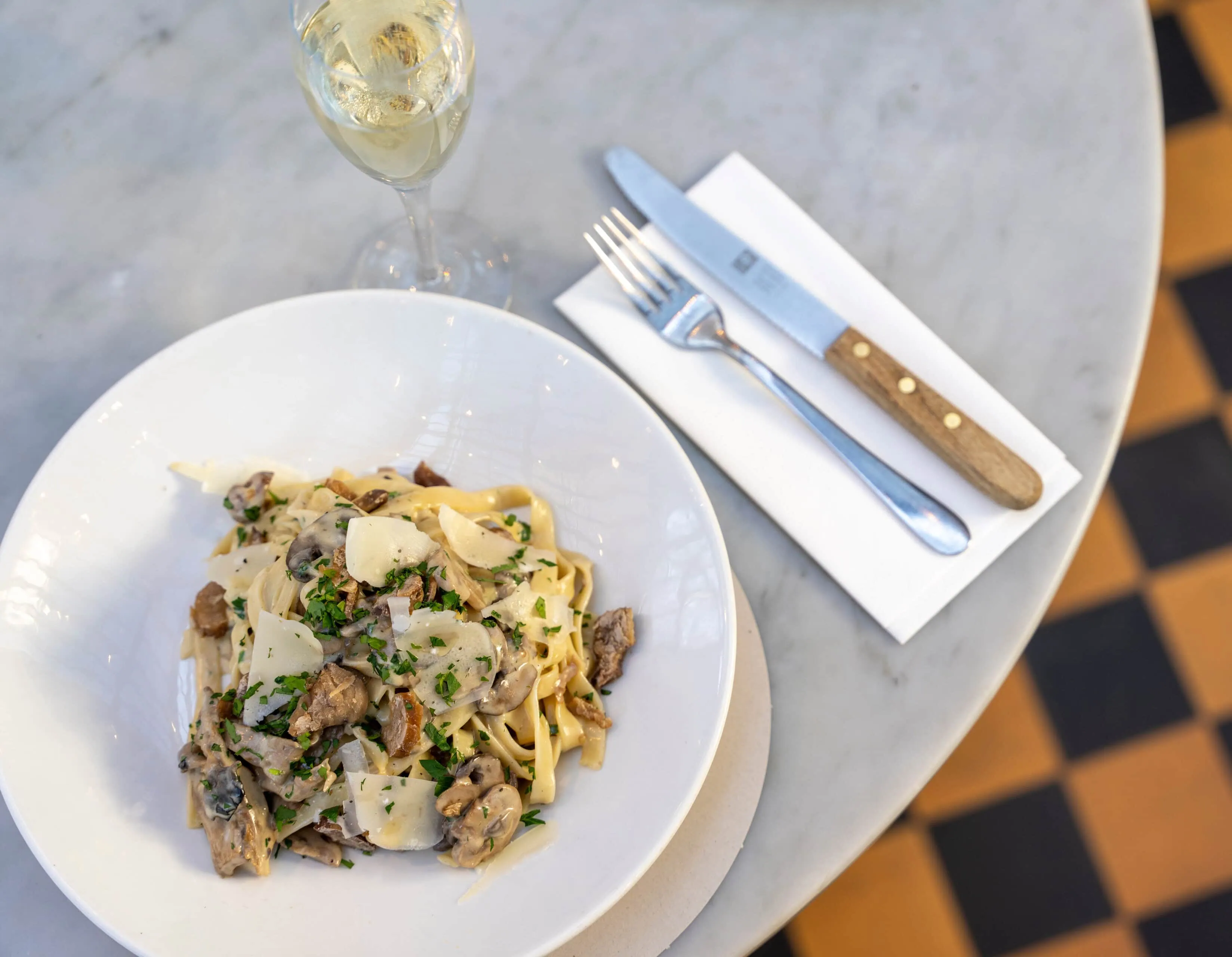 A7R06820-2023-Gees-Restaurant-Bar-Oxford-High-Res-Festive-Foods-Wild-Mushroom-Tagliarelle-Creme-Fraiche_-Web-Hero-aspect-ratio-3296-2560